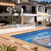 Villa in Spain, Comunitat Valenciana, Alicante, 200 sq.m.