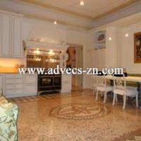 Flat in Italy, Varese, 260 sq.m.