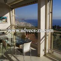 Апартаменты в центре города в Италии, Вентимилья, 80 кв.м.