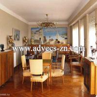 Апартаменты в центре города в Италии, Вентимилья, 220 кв.м.