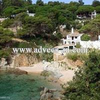 House at the first line of the sea / lake in Spain, Catalunya, Girona, 175 sq.m.