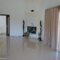 Дом в центре города в Португалии, Албуфейра, 257 кв.м.