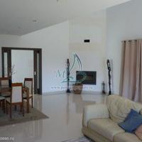 Дом в центре города в Португалии, Албуфейра, 257 кв.м.