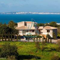 Villa in Portugal, Albufeira, 310 sq.m.