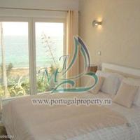 Villa at the first line of the sea / lake in Portugal, Albufeira, 300 sq.m.