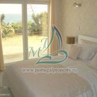 Villa at the first line of the sea / lake in Portugal, Albufeira, 300 sq.m.