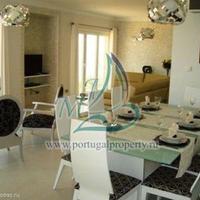 Villa at the first line of the sea / lake in Portugal, Albufeira, 300 sq.m.