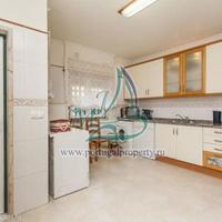 Дом в центре города в Португалии, Албуфейра, 185 кв.м.