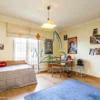 Дом в центре города в Португалии, Албуфейра, 185 кв.м.