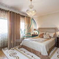 Дом в центре города в Португалии, Албуфейра, 185 кв.м.