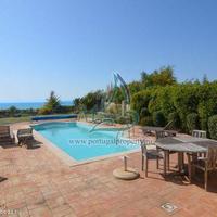 Villa at the first line of the sea / lake in Portugal, Albufeira, 190 sq.m.