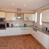 Villa at the first line of the sea / lake in Portugal, Albufeira, 190 sq.m.