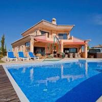 Villa in Portugal, Albufeira, 500 sq.m.