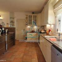 Villa in the city center in Portugal, Albufeira, 220 sq.m.