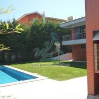 Дом в центре города в Португалии, Албуфейра, 267 кв.м.