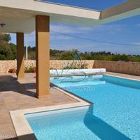 Villa in Portugal, Albufeira, 330 sq.m.