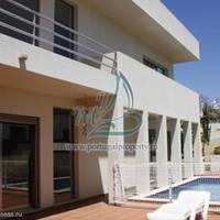 Дом в центре города в Португалии, Албуфейра, 215 кв.м.