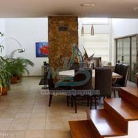 Дом в центре города в Португалии, Албуфейра, 215 кв.м.