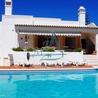 Вилла в центре города в Португалии, Албуфейра, 161 кв.м.