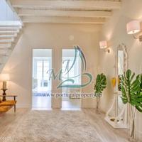 Flat in the city center in Portugal, Lisbon, 120 sq.m.