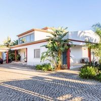 Villa in Portugal, Algarve, 421 sq.m.