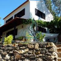 Вилла на первой линии моря/озера, в пригороде в Португалии, Албуфейра, 225 кв.м.