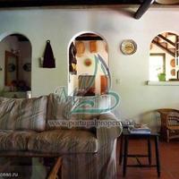 Вилла на первой линии моря/озера, в пригороде в Португалии, Албуфейра, 225 кв.м.