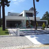 House in the suburbs in Portugal, Lisbon, 416 sq.m.