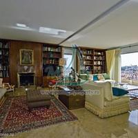 Apartment in the city center in Portugal, Lisbon, 311 sq.m.