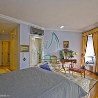 Apartment in the city center in Portugal, Lisbon, 311 sq.m.