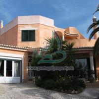 Вилла в пригороде в Португалии, Алгарви, 250 кв.м.