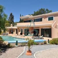 House in Portugal, Albufeira, 255 sq.m.