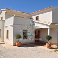 Вилла в Португалии, Албуфейра, 228 кв.м.