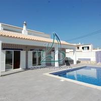House in the suburbs in Portugal, Albufeira, 242 sq.m.