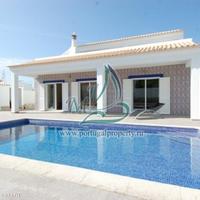 House in the suburbs in Portugal, Albufeira, 242 sq.m.