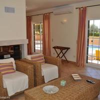 Дом в центре города в Португалии, Албуфейра, 143 кв.м.