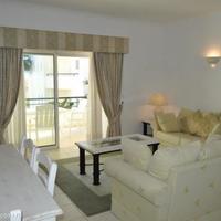Flat in the suburbs in Portugal, Albufeira, 99 sq.m.