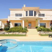 Villa in Portugal, Algarve, 335 sq.m.