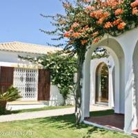 Villa at the first line of the sea / lake in Portugal, Albufeira