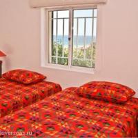 Villa at the first line of the sea / lake in Portugal, Albufeira