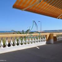 Дом на первой линии моря/озера в Португалии, Албуфейра, 120 кв.м.