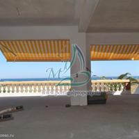 Дом на первой линии моря/озера в Португалии, Албуфейра, 120 кв.м.