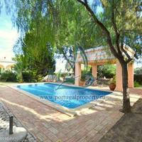Villa in the suburbs in Portugal, Albufeira, 318 sq.m.