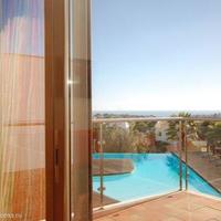 Villa in the suburbs in Portugal, Albufeira, 216 sq.m.