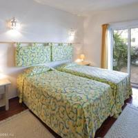 Townhouse at the first line of the sea / lake, in the suburbs in Portugal, Albufeira, 130 sq.m.