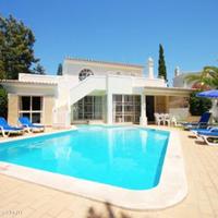 House in the suburbs in Portugal, Albufeira, 207 sq.m.