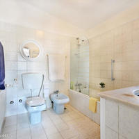 Вилла в пригороде в Португалии, Албуфейра, 120 кв.м.