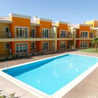 Apartment in the suburbs in Portugal, Albufeira, 80 sq.m.