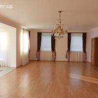 Дом в Чехии, Карловарский край, Карловы Вары, 354 кв.м.