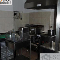 Другая коммерческая недвижимость в Чехии, Карловарский край, Карловы Вары, 104 кв.м.